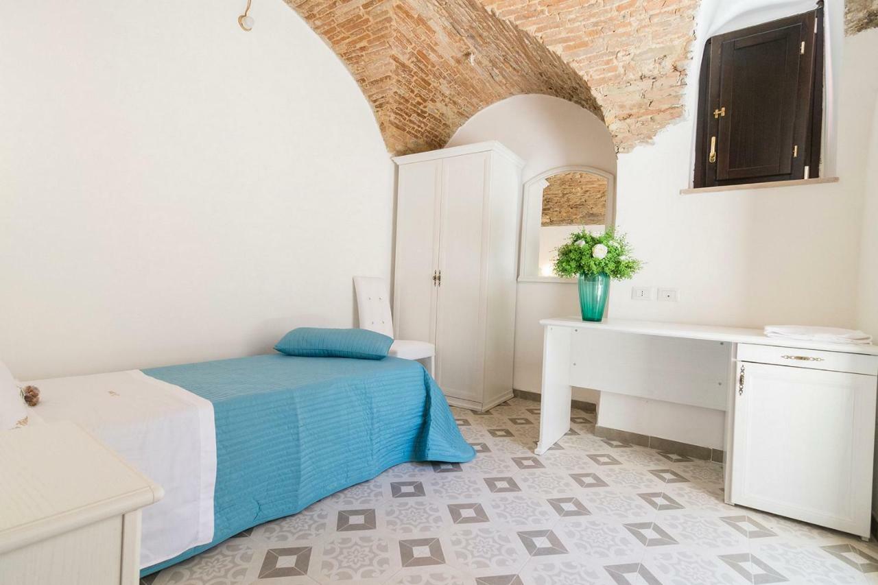 Residenza La Nivera Miglionico Buitenkant foto